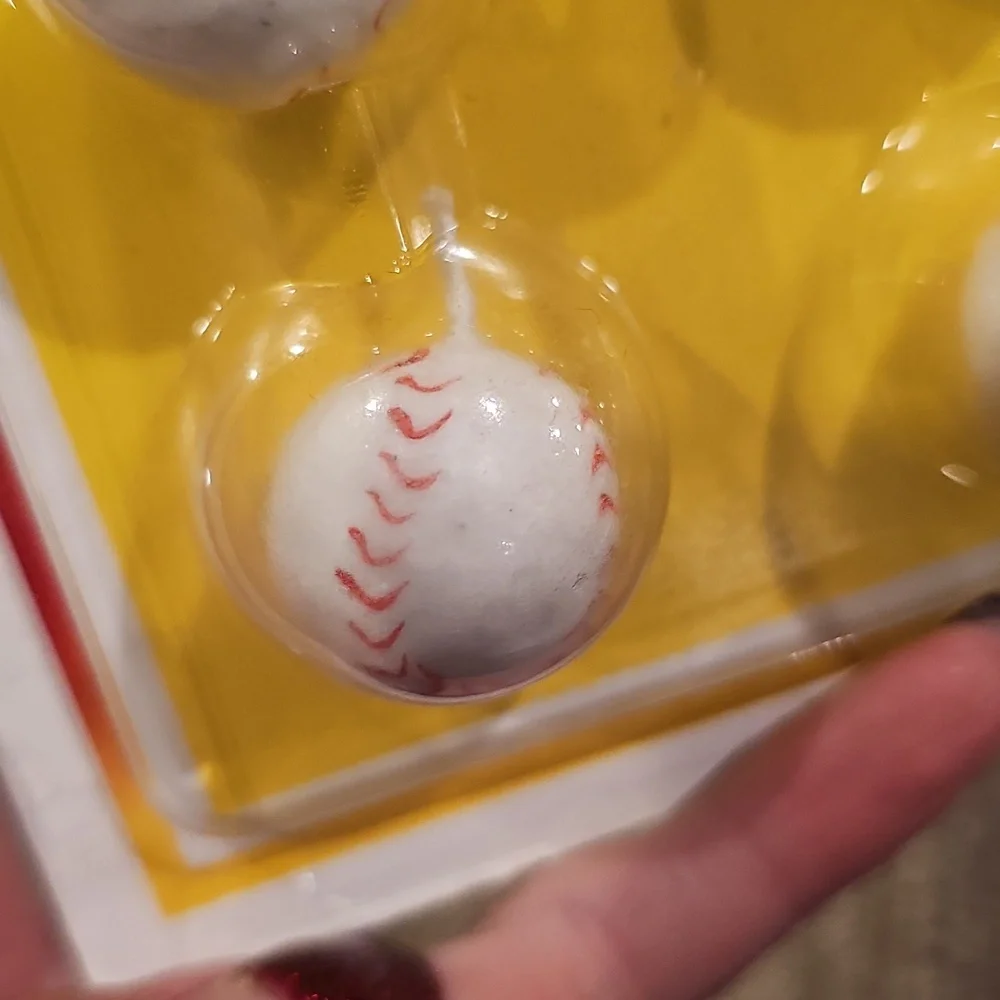 Mini Molded Baseball and Bat Candles